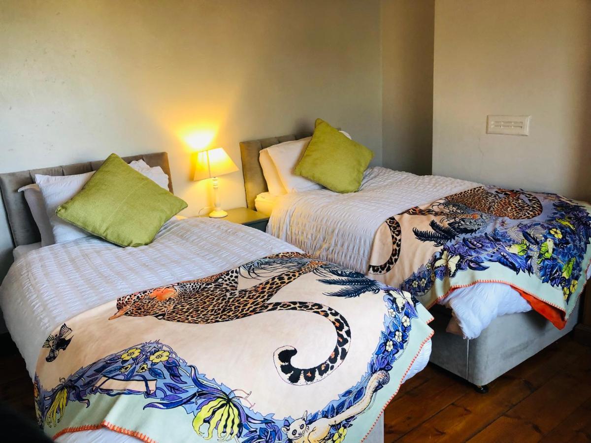 Universal Harmony Retreats Glastonbury Apartment Bagian luar foto