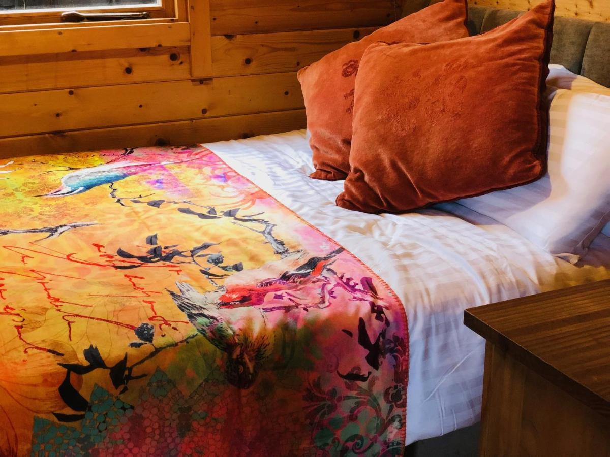 Universal Harmony Retreats Glastonbury Apartment Bagian luar foto