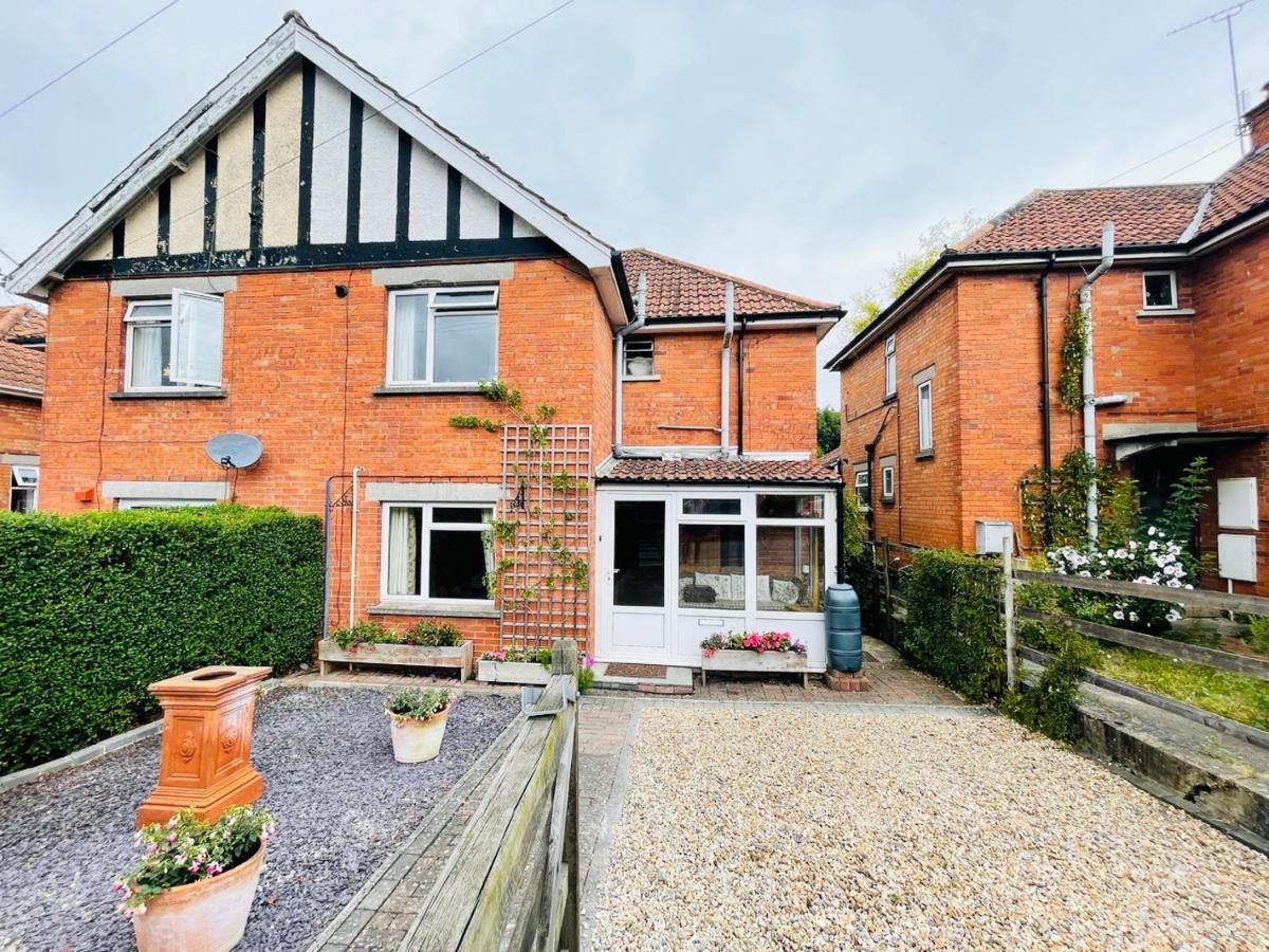 Universal Harmony Retreats Glastonbury Apartment Bagian luar foto
