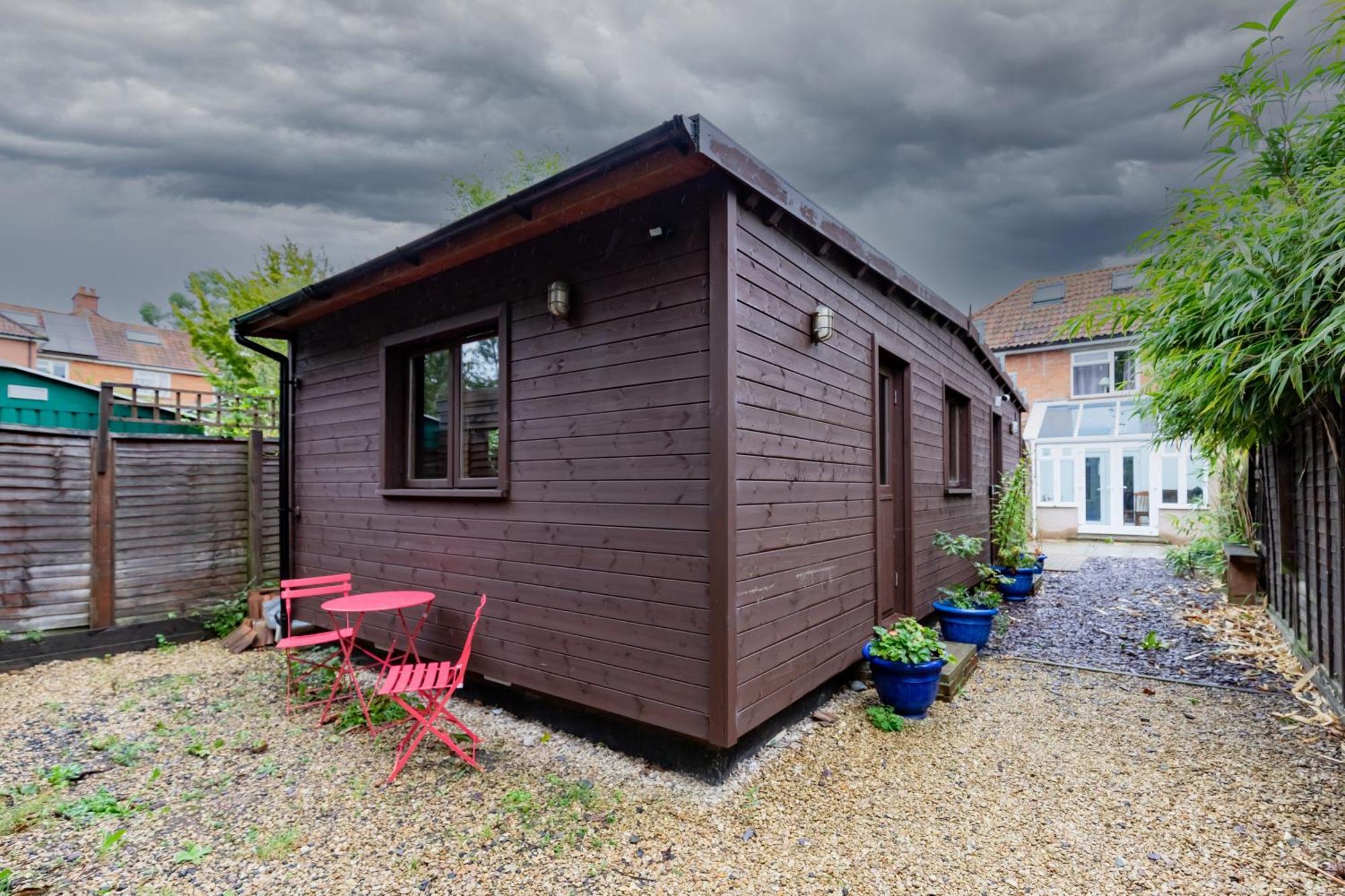 Universal Harmony Retreats Glastonbury Apartment Bagian luar foto